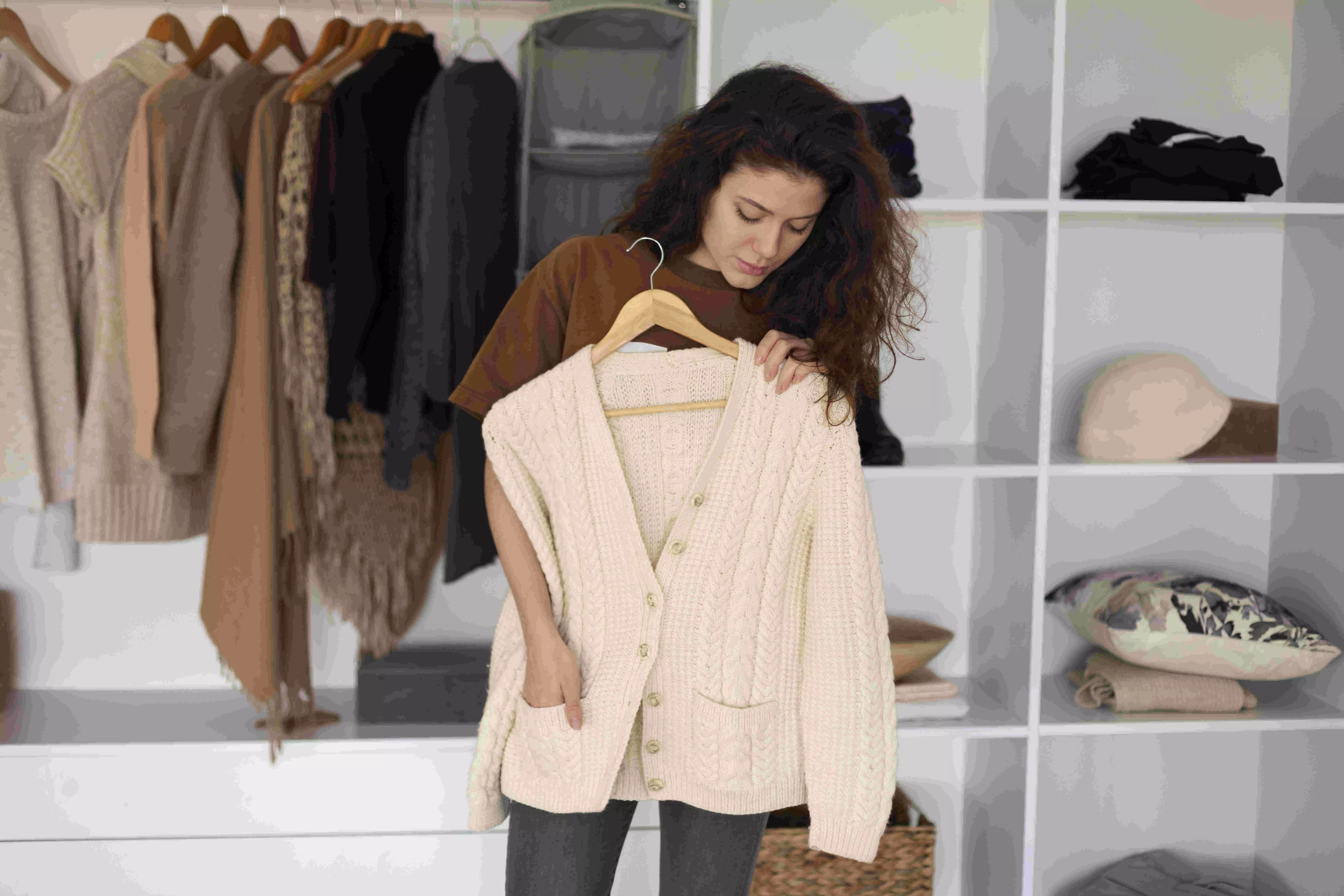 SUMMER STAPLES FOR AN EFFORTLESS CAPSULE WARDROBE SUMMER STAPLES FOR AN EFFORTLESS CAPSULE WARDROBE