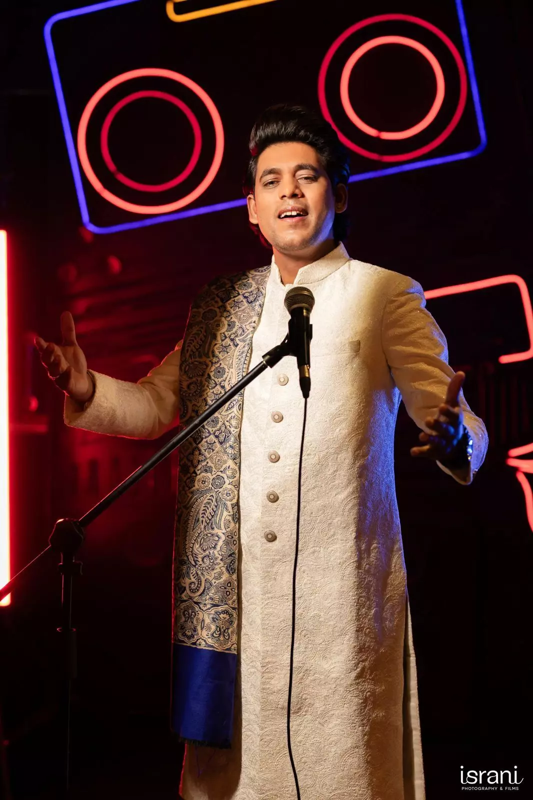 SHAHZAD ALI IGNITES THE SCREEN WITH ISHQ JALAKAR SHAHZAD ALI IGNITES THE SCREEN WITH ISHQ JALAKAR