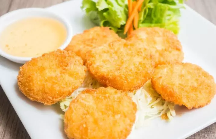CRISPY & CHEESY CORN CUTLET 