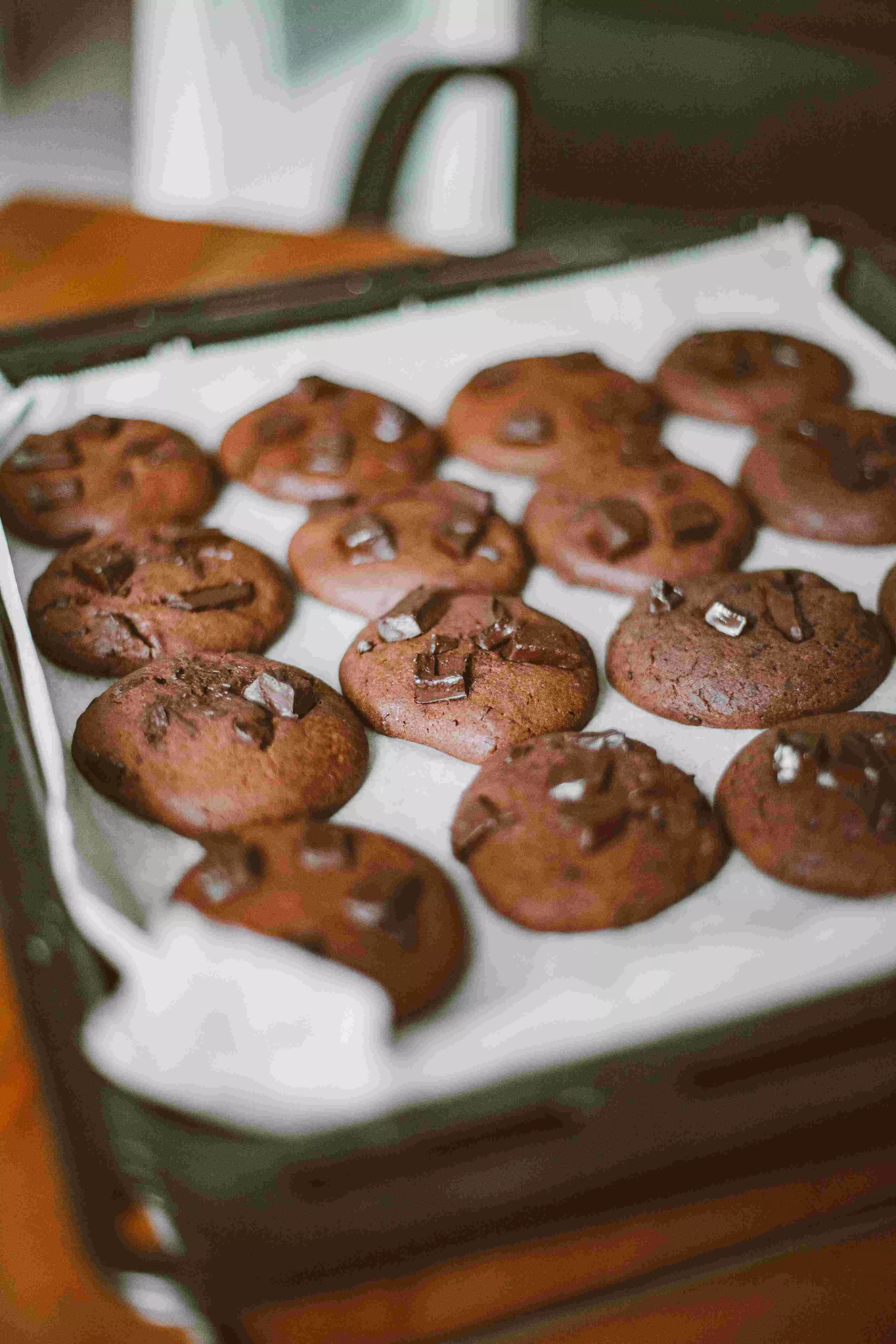 EASY & EGGLESS 5 INGREDIENT CHOCO COOKIES EASY & EGGLESS 5 INGREDIENT CHOCO COOKIES