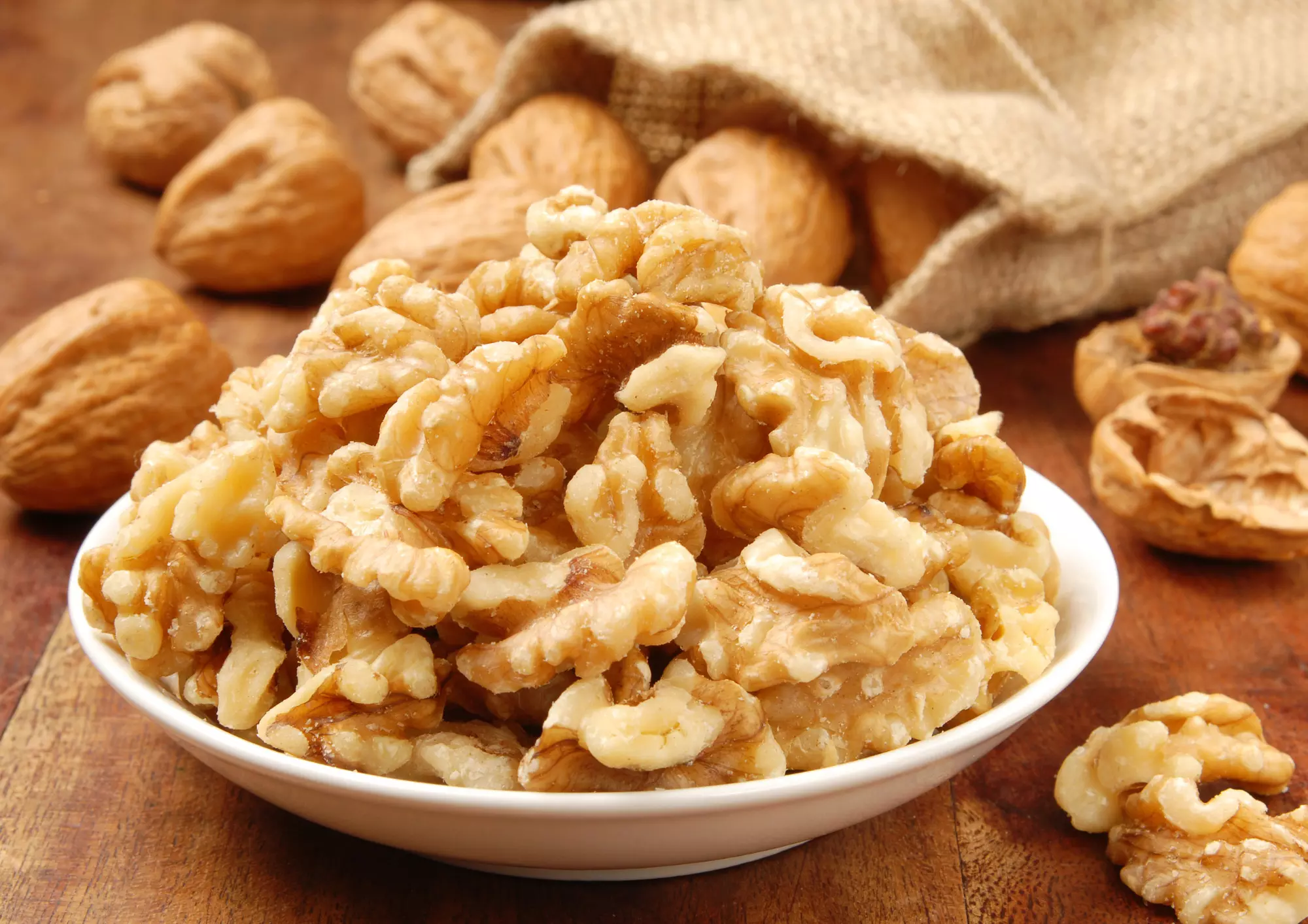 THE HEALTH BENEFITS OF WALNUTS: A NUTRIENT-PACKED SUPERFOOD FOR ALL SEASONS THE HEALTH BENEFITS OF WALNUTS: A NUTRIENT-PACKED SUPERFOOD FOR ALL SEASONS