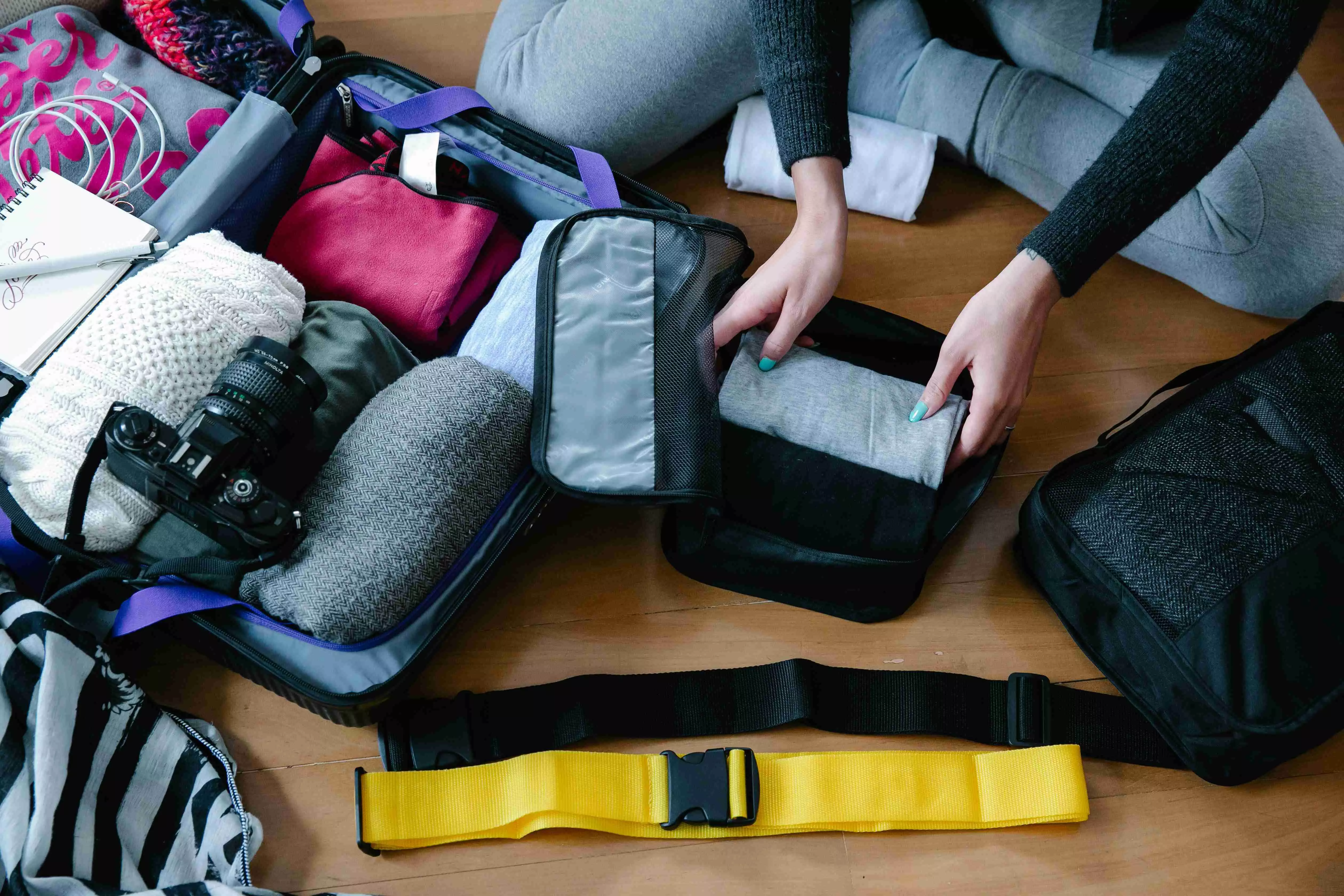 3 TIPS FOR WINTER TRAVEL PACKING 3 TIPS FOR WINTER TRAVEL PACKING