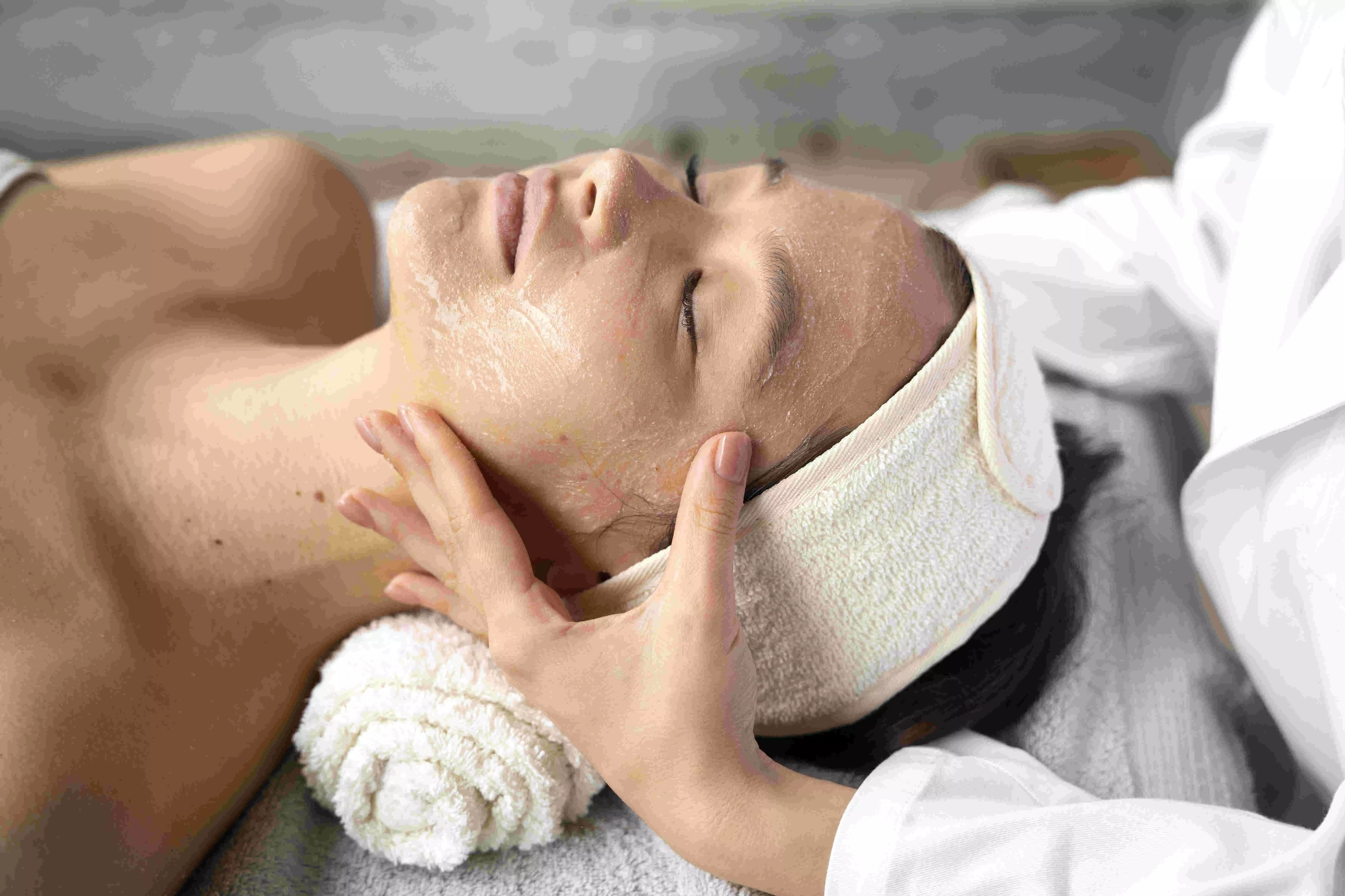 WINTER BLISS WITH SOOTHING SPA THERAPIES WINTER BLISS WITH SOOTHING SPA THERAPIES